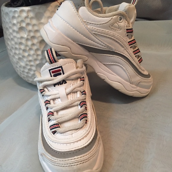 FILA✨OFFERS ACCEPTED ✨ FILA✨OFFERS ACCEPTED ✨